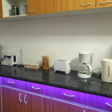 Apartment Sea Breeze Old Town